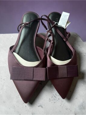 Old Navy Plum Pointed Toe Slingback Flats with Bow